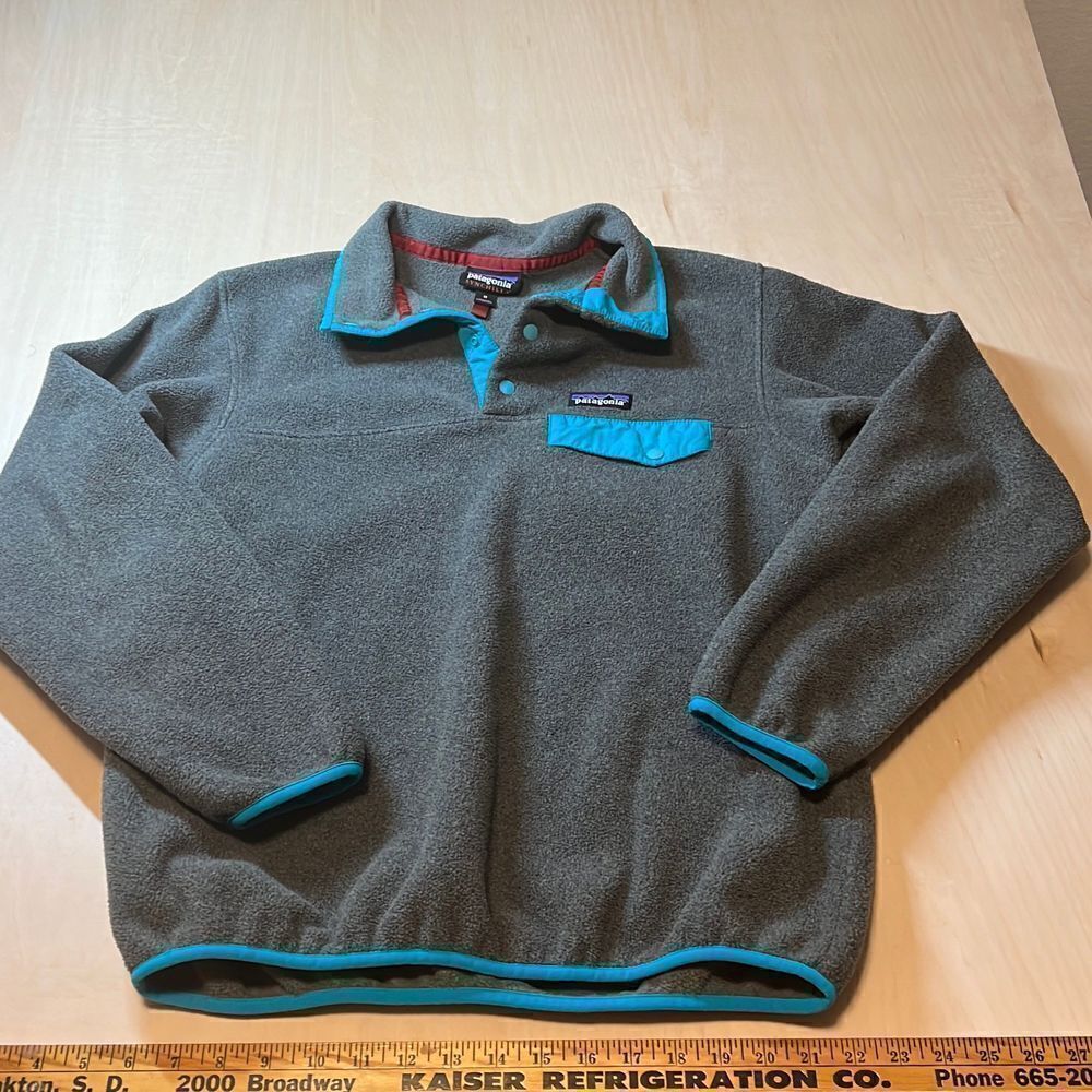 Y2K PATAGONIA synchlla Snap-T Fleece Jacket women's Sz M Gray and Teal cuffs and